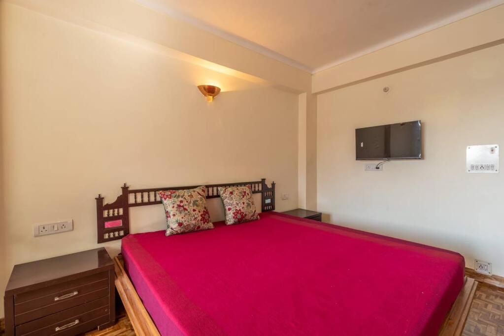 Apartamento The Nest Cosy Studio Close To Mall Road Nainital Exterior foto